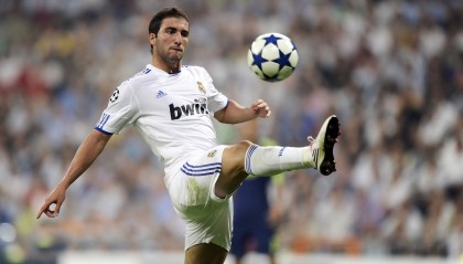 爱游戏中国官方网站平台-“直播现场”——用最直观的视角感受精彩瞬间，直播场景的视觉呈现