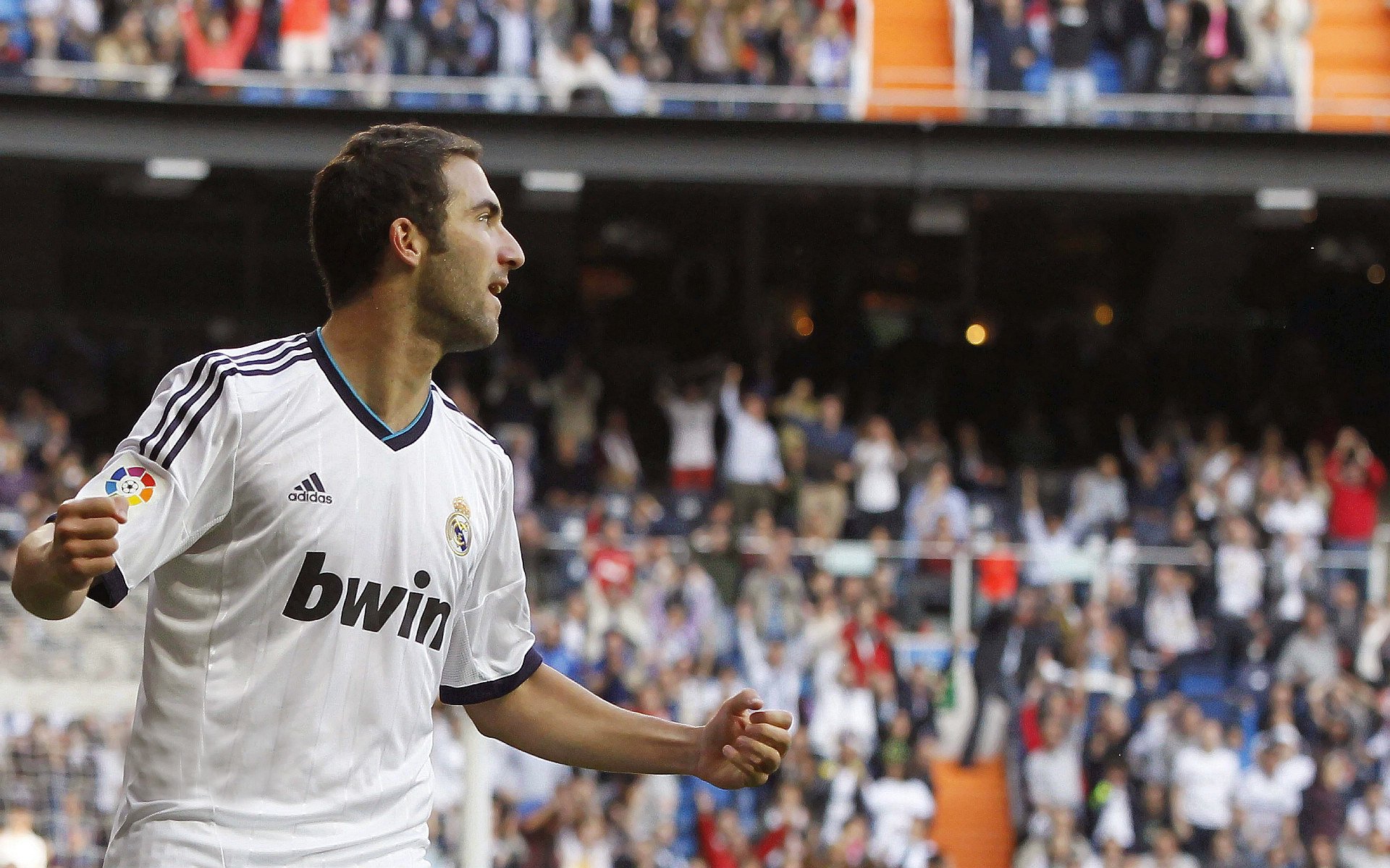 “中国足球青训基地获得国际认证”，中国足球俱乐部青训