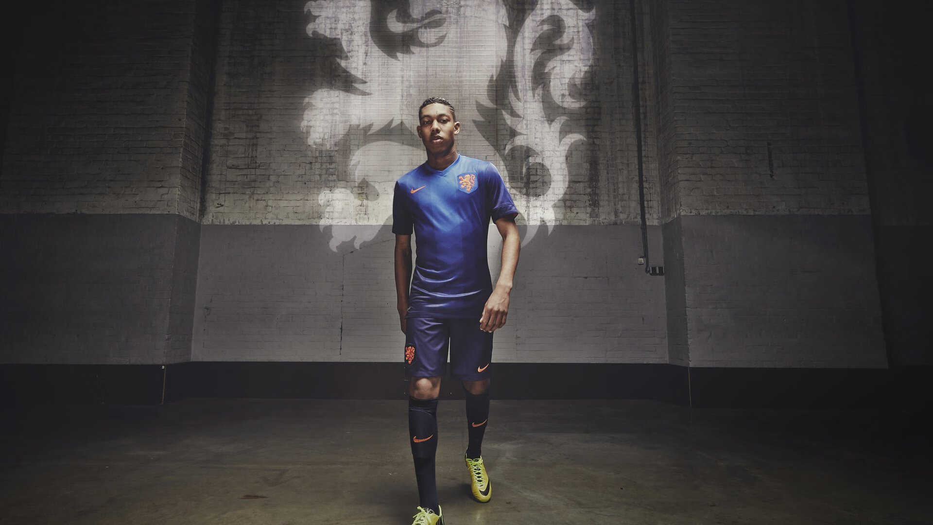 国际队新星加布里埃尔·卡瓦略转会至沙特球队阿尔卡迪西亚，加布里埃尔·卡乌夫曼